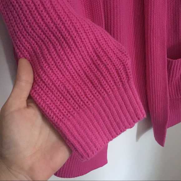 LAST ONE! Express Oversized Cardigan Sweater - Picture 4 of 8